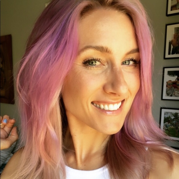 Meet your Posher, Kylie - Picture 8 of 10